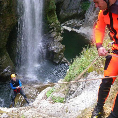 Canyoning Spéléo Canoë-Kayak dans le Jura